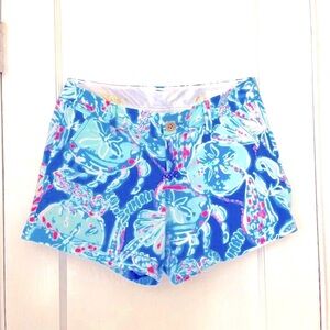 Lilly Pulitzer size 4 NWOT Blue and Pink Bermuda Shorts Vibrant Resort Style